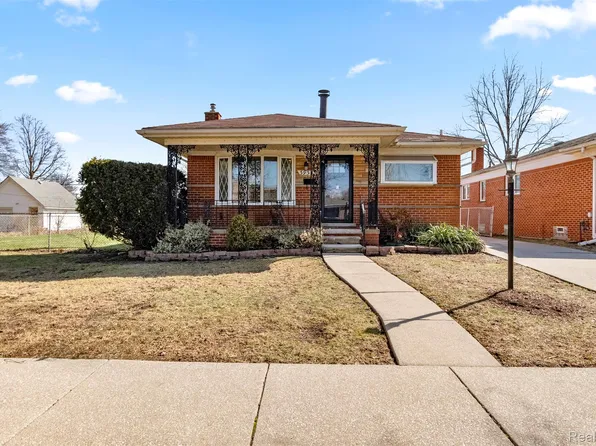 3933 Williams St, Dearborn Heights, MI 48125