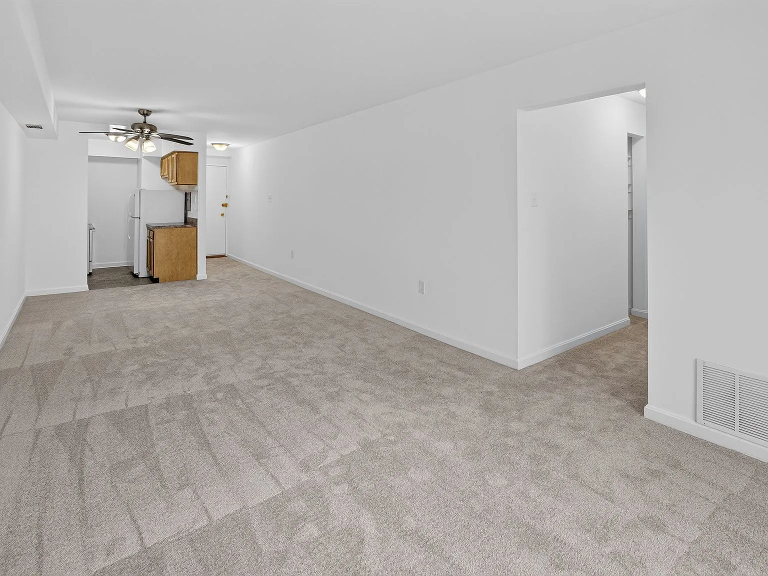 1 bed, 550 sqft, $1,155 — Photo 4