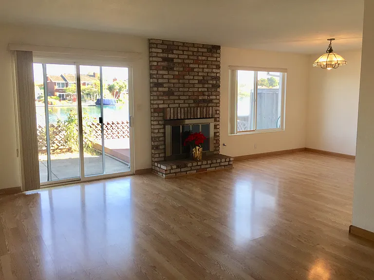 1129 Nimitz Ln — Photo 3