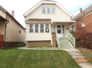 2351 S 9th Pl, Milwaukee, WI 53215