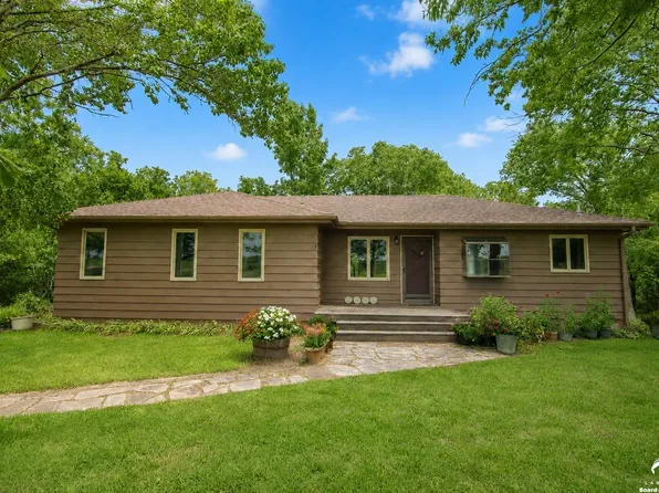 566 E 1000th Rd, Baldwin City, KS 66006