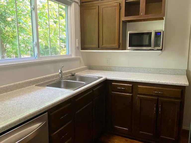 703 S Park Ave — Photo 15