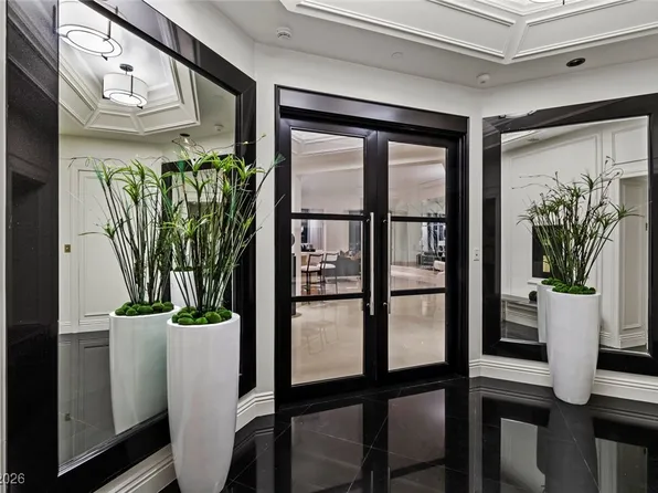 2747 Paradise Rd Unit 3404, Winchester, NV 89109