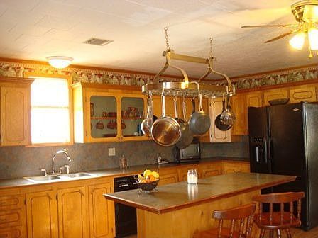 Spacious Kitchen
