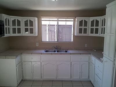 2nd image of 604 Q Ave