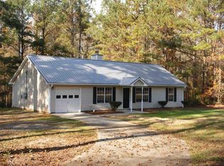 717 Oakland Rd, Gay, GA 30218