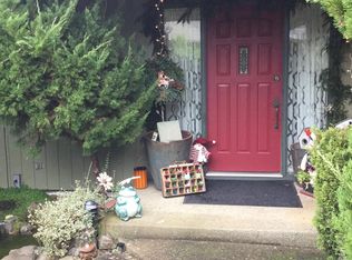 1235 NW Driftwood Pl, McMinnville, OR 97128