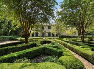 1500 W Wesley Rd NW, Atlanta, GA 30327