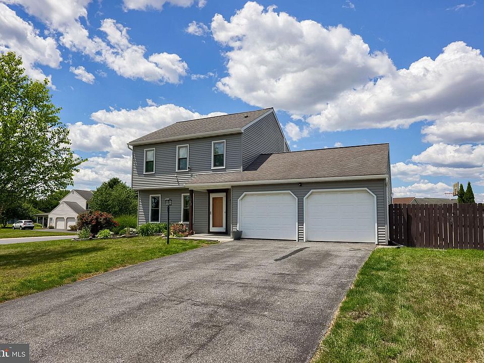 1st image of 53 Rosewood Dr