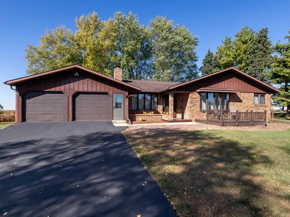 11991 Golf Course Rd, Darlington, WI 53530