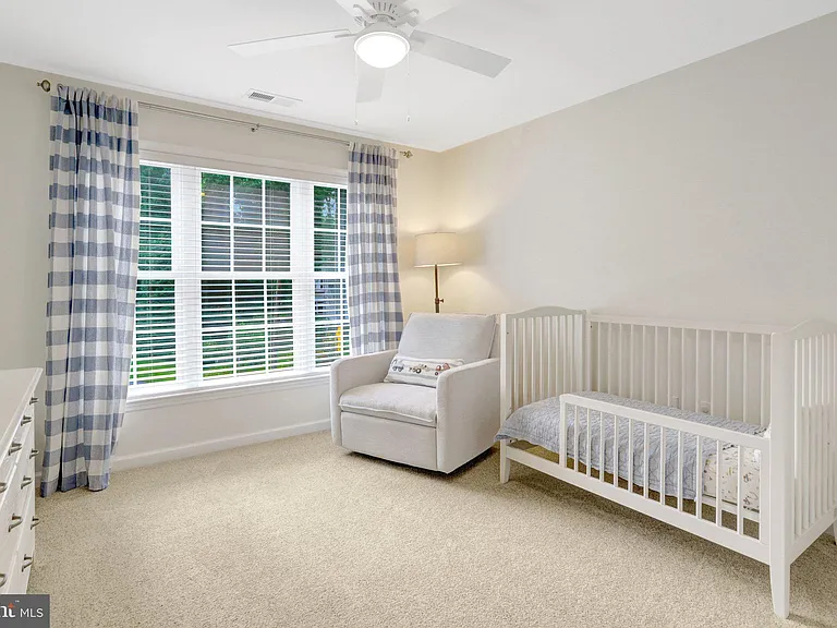 2862 Rosemary Ln — Photo 22