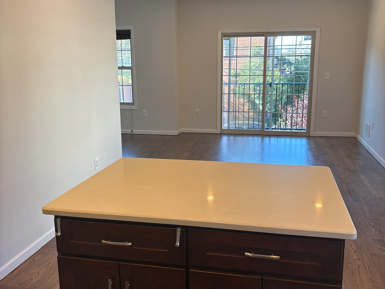 3 bed, $5,500 — Photo 4