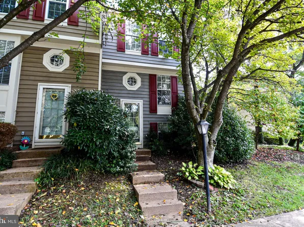 1545 Woodcrest Dr, Reston, VA 20194