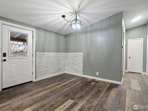 3rd image of 13942 169th Avenue SE
