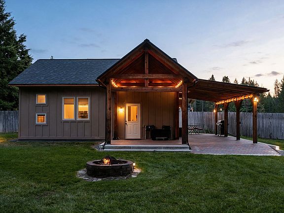 2nd image of 274 Latigo Ln