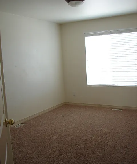 7261 Grand Prairie Dr — Photo 10