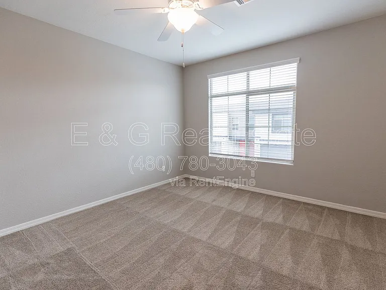 2950 N 38th St #13 — Photo 16