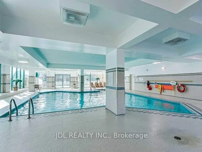 7805 Bayview Ave #811 — Photo 15