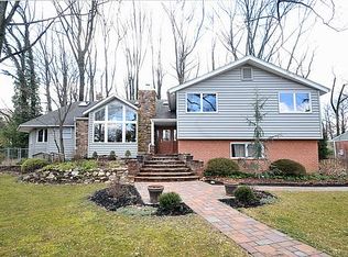 1032 Devon Rd, Rydal, PA 19046