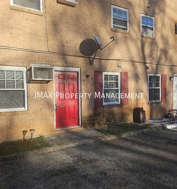 802 Westside Blvd NW #9