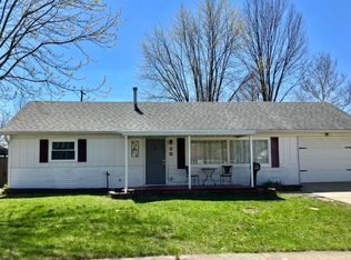 38 Sayre Dr, Greenwood, IN 46143