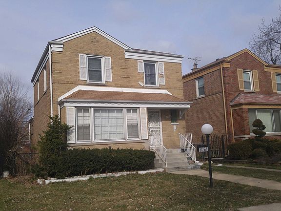 2nd image of 8752 S Dorchester Ave