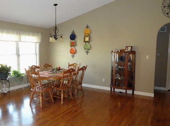 5th image of 5619 Dry Creek Ln