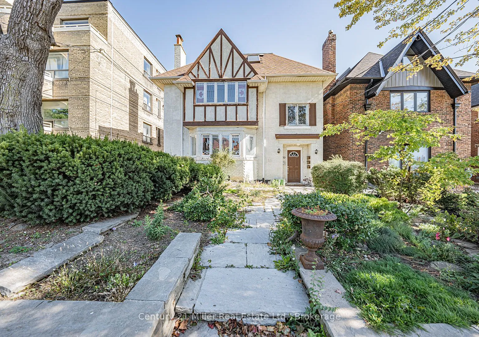 3 bed, $5,000 — Photo 1