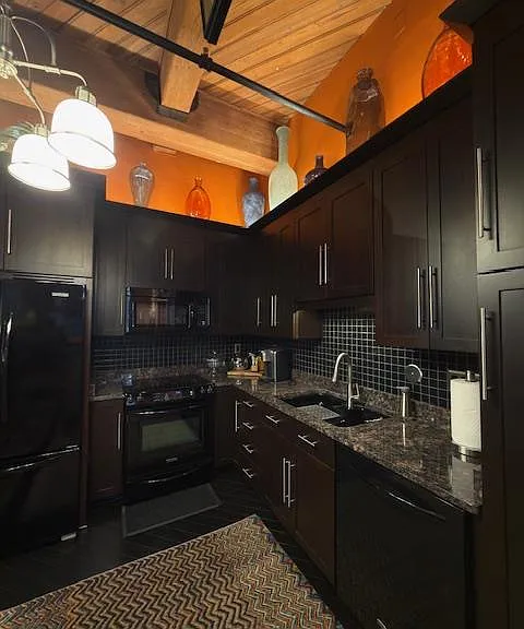 1101 Lucas Ave #200 — Photo 14