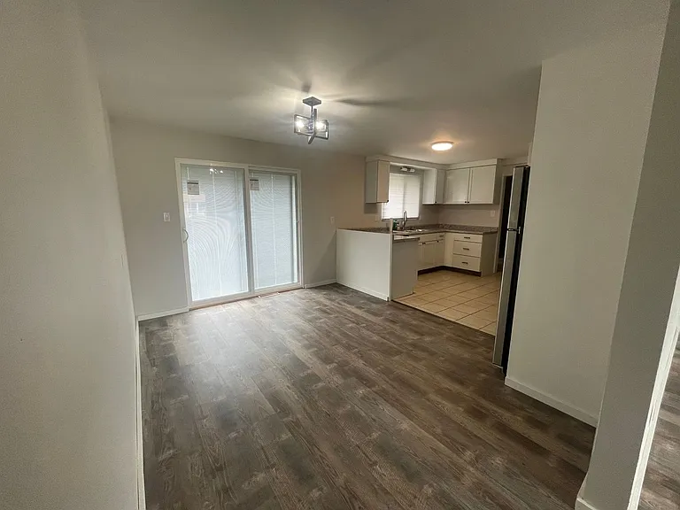 1705 Aspen St — Photo 5