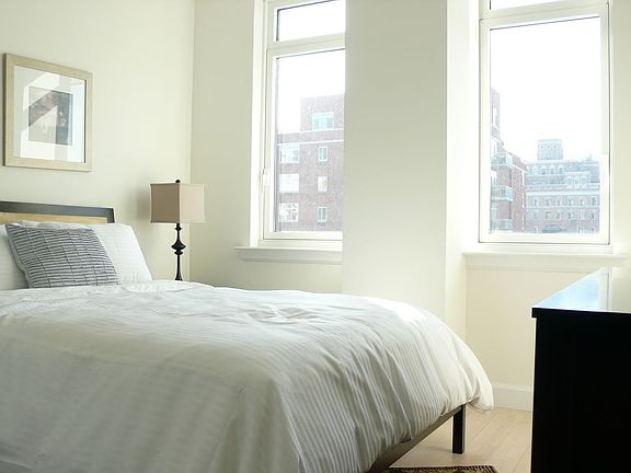 5th image of 2300 Frederick Douglass Blvd APT 7D