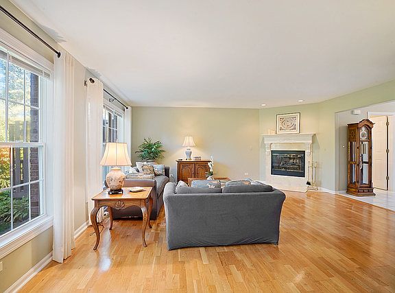 4th image of 6834 179th St
