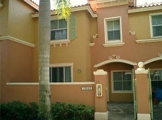 10620 SW 8th St #106, Pembroke Pines, FL 33025