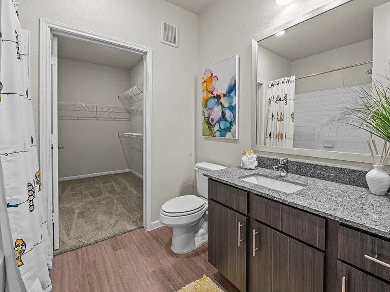 Redbird Ridge Apartments — Photo 6