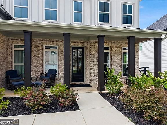2nd image of 886 Keystone Dr