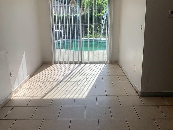 3rd image of 12713 Worchester Ave