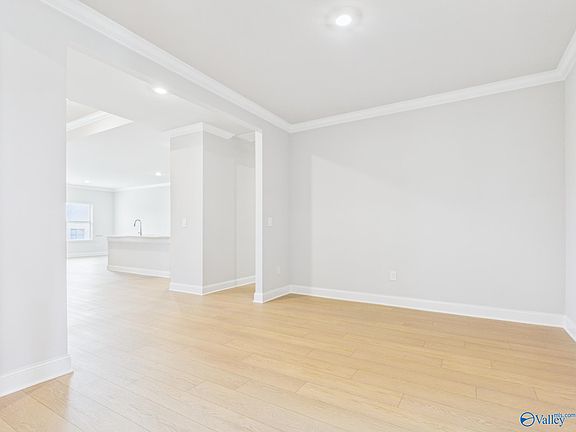 4th image of 22567 Donahue Rd