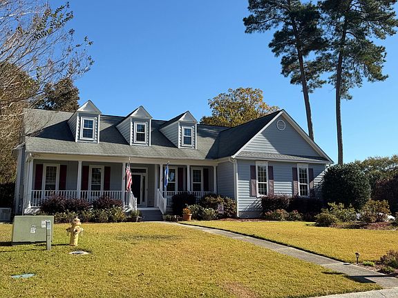 3rd image of 325 Club View Rd