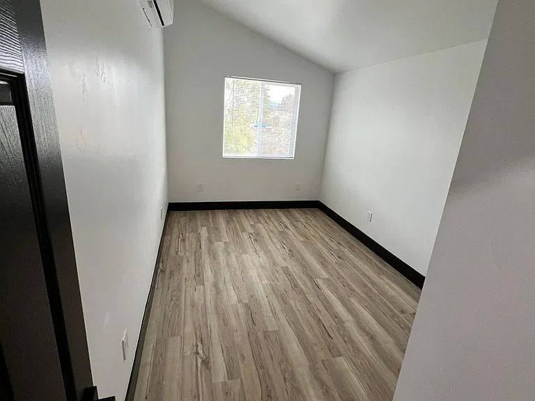 13442 Calle Caballo #B — Photo 6