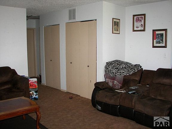 2nd image of 613 Best Ave