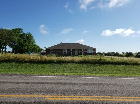1310 E Main St, Troy, TX 76579