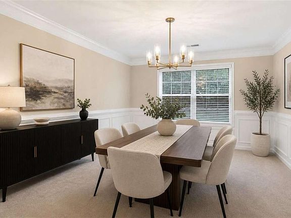 3rd image of 165 Wyndmont Way