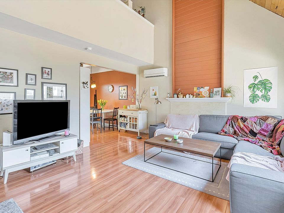 1st image of 323 Los Gatos Blvd