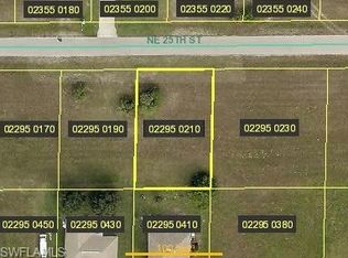 206 NE 25th St, Cape Coral, FL 33909