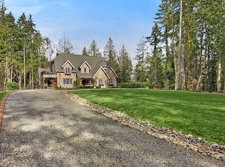 9094 NE Kono Rd, Bainbridge Island, WA 98110