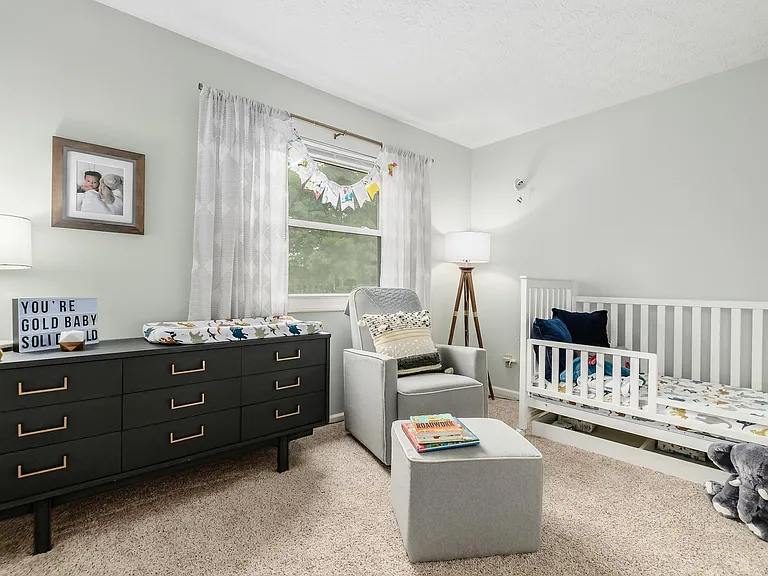 2104 Scottingham Dr — Photo 12