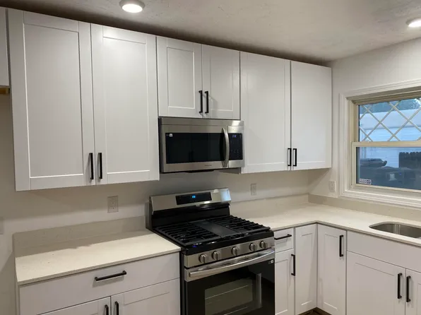 7712 McKnight Ave NE, Albuquerque, NM 87110
