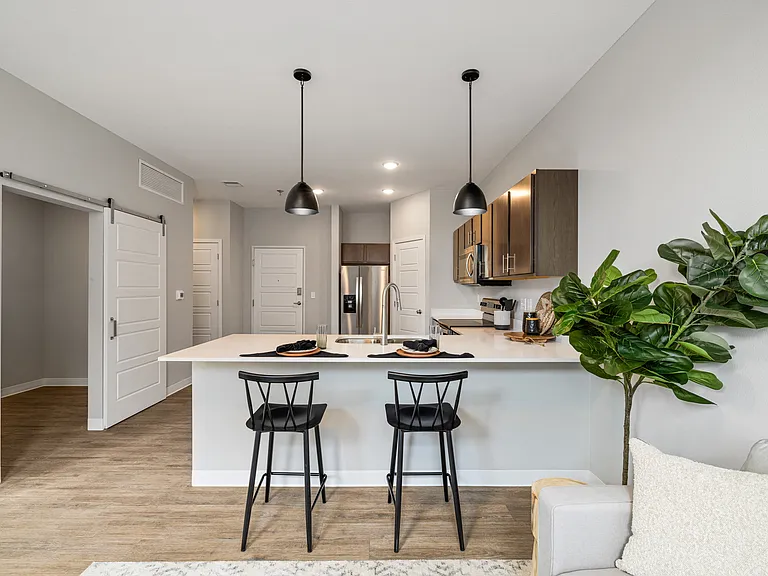 EagleRidge Plaza Residences — Photo 14