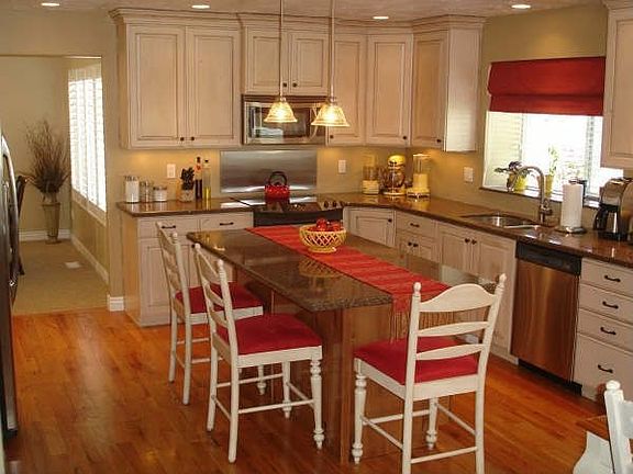 2nd image of 11728 S Chalk Creek Way