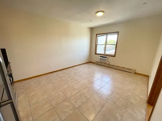 Rented by Capri Jet Realty Corp | media 8